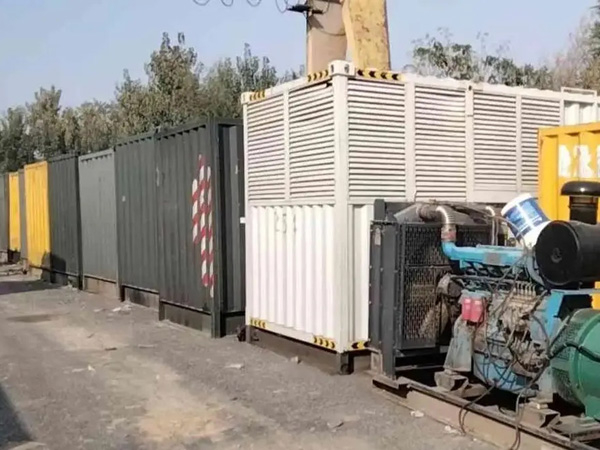 文登200KW柴油发电机机组每小时油耗是多少？
